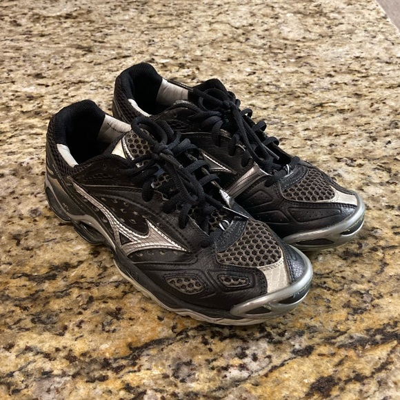 Mizuno Wave Tornado 6 XG VS-1 Black Volleyball Court Shoes, Size 9.5 - Picture 7 of 12
